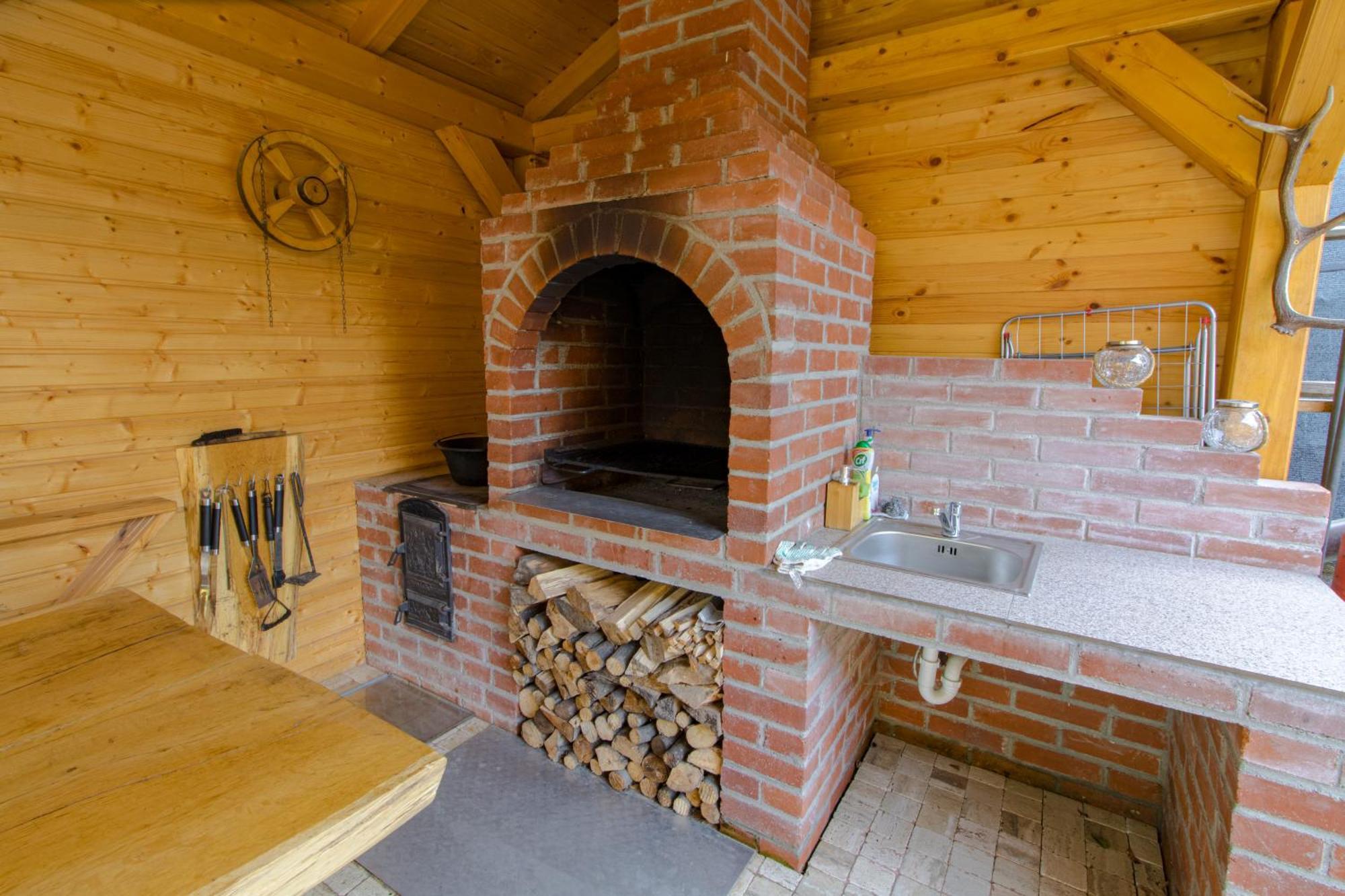 Bear'S Lair Chalet Porumbacu de Sus Exteriör bild