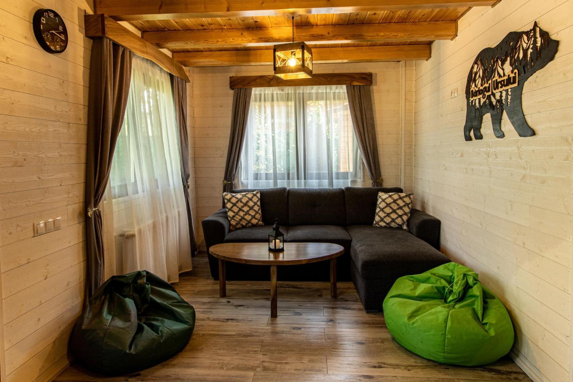 Bear'S Lair Chalet Porumbacu de Sus Exteriör bild